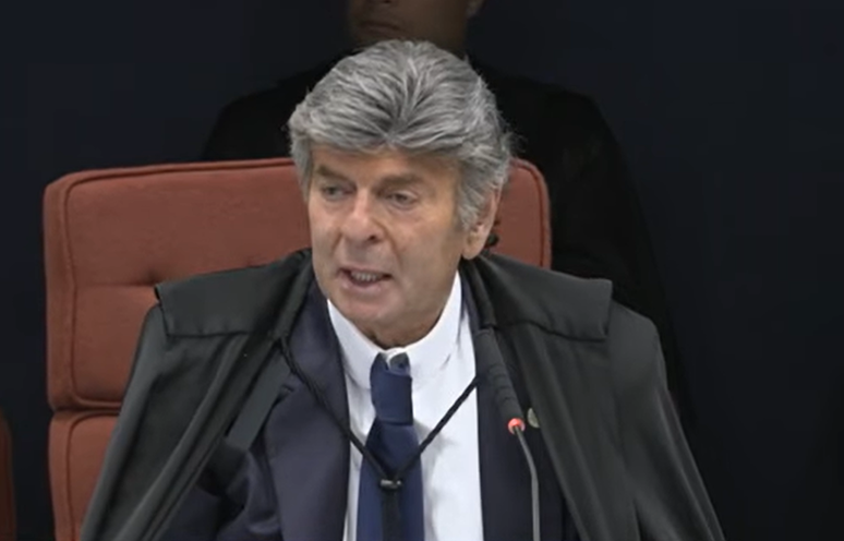 Luiz Fux durante seu voto no 4º dia do julgamento da trama golpista